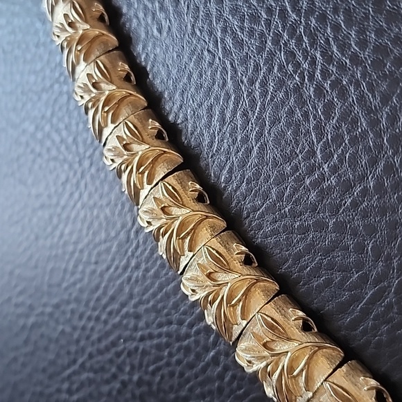 VTG Sarah Coventry Gold Leaf Pattern Bracelet - Picture 2 of 12